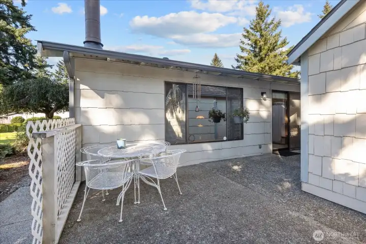 Patio/ storage shed