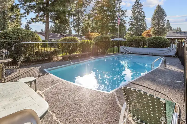 in ground outdoor community pool