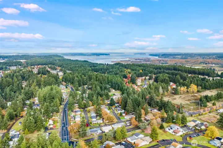 Enjoy easy access to the freeway.