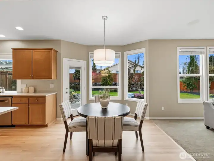 Casual dining off the kitchen, great for gatherings and hosting.