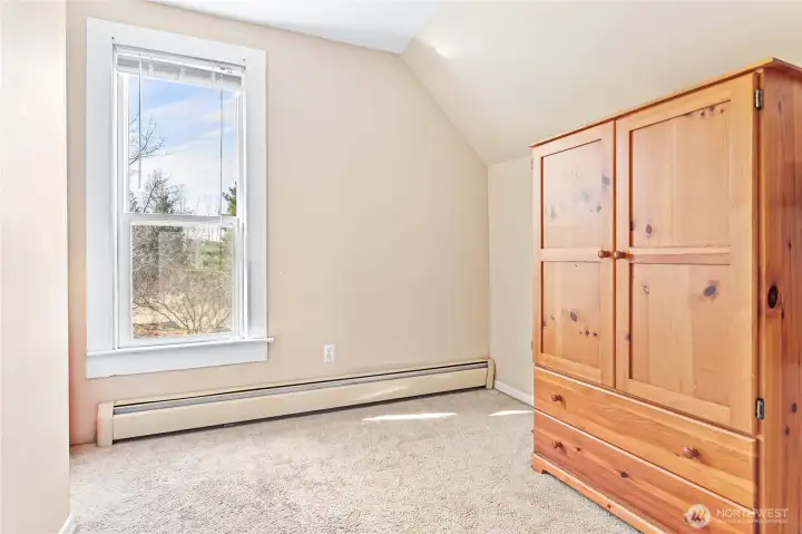 2nd Floor office or bedroom 5