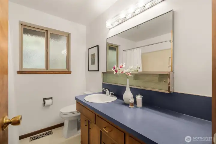 Main level bathroom with tub!