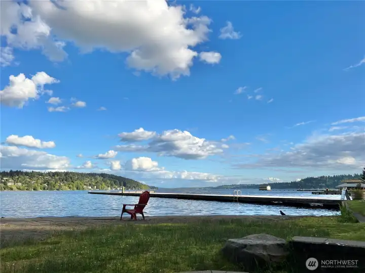 House has deeded beach club rights to the Lake Forest Park civic club