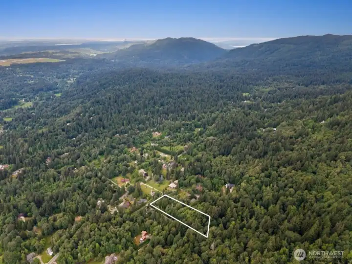 Welcome to this gorgeous lot in Issaquah