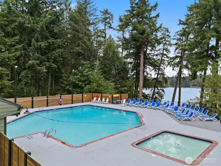 Walk to the Nearby Community Pool!