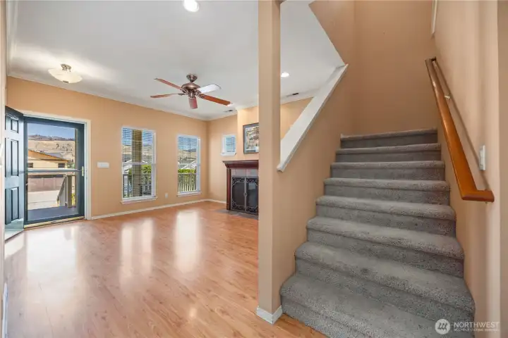 Staircase to upper floor 2 bedrooms and bathroom. Staircase to upper floor 2 bedrooms and bathroom.