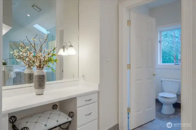 Make-up vanity