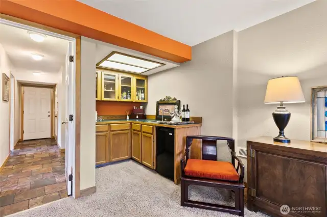 Downstairs rec room wet bar