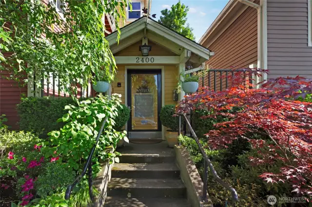 Welcome Home! Gated Entry