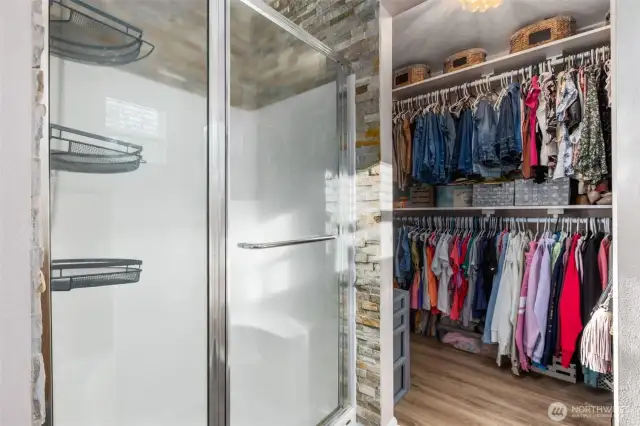 Walk-in Closet