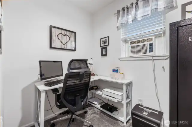 Office/ Hobby Room
