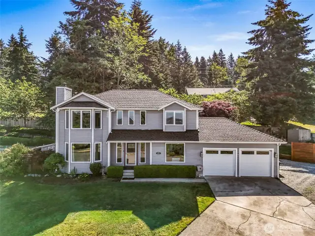 Directly Facing Beautiful Sunset & City Views