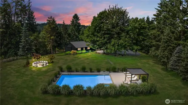 Stunning private home in Issaquah, 10 minutes shopping and dining!