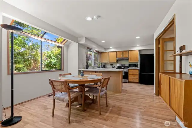 Bright and light kitchen with eating area