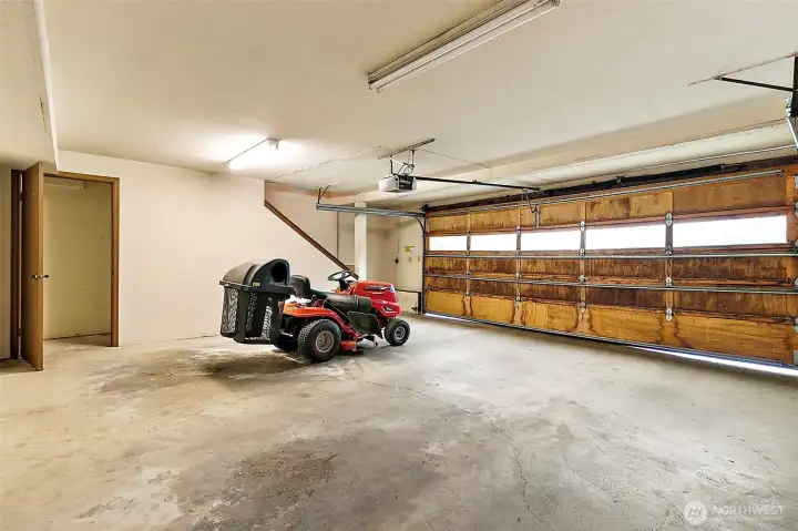 Garage is spacious!