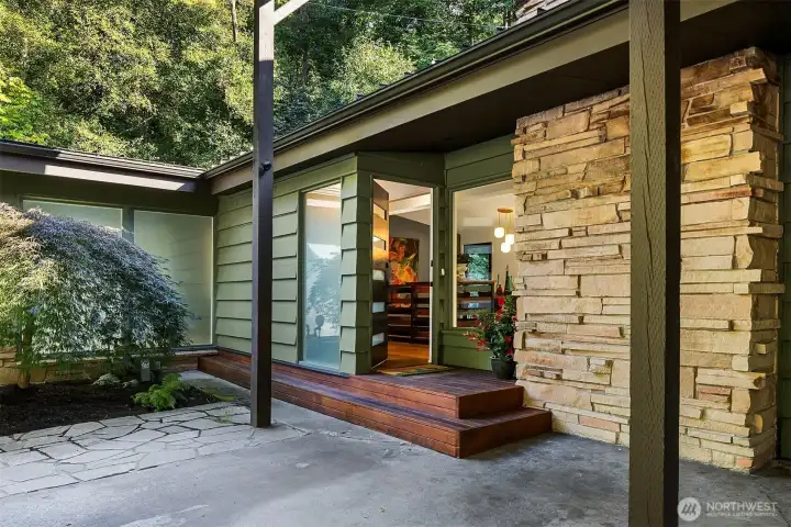Nearly level entry
