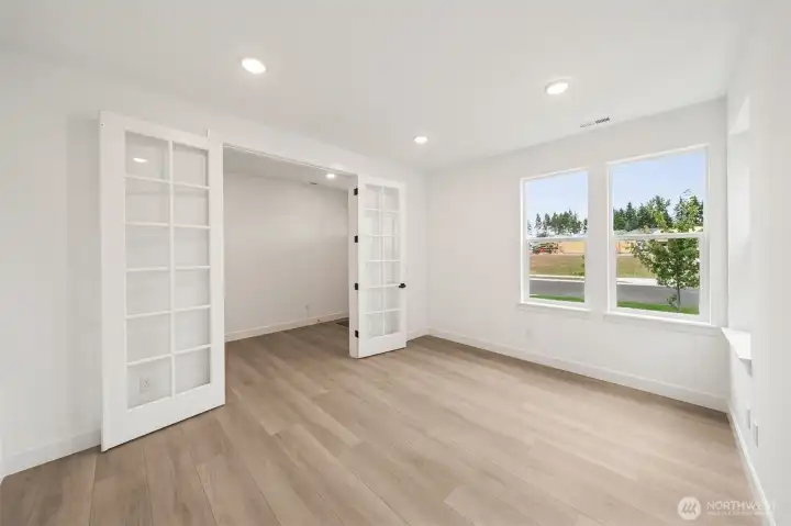 Photos are of a similar Hemingway home