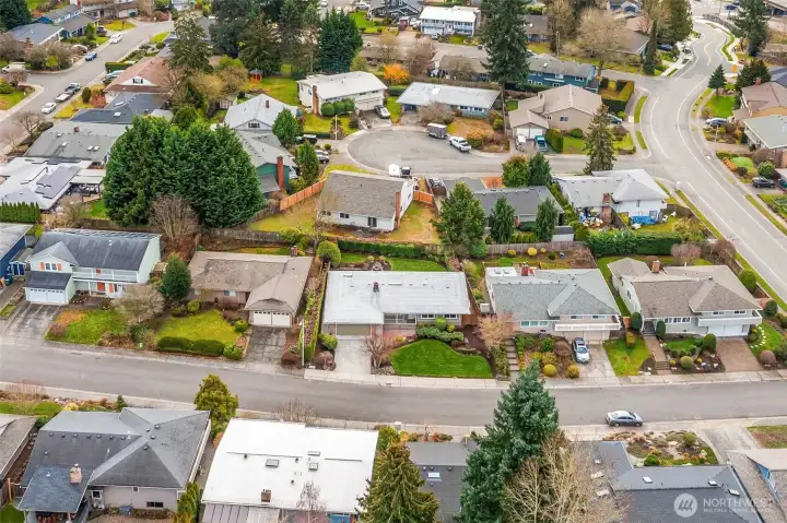 Unbeatable location close to freeway access and commuting routes.