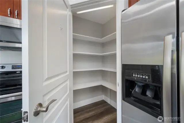 Walk-in pantry
