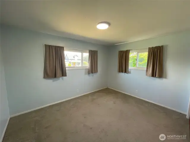 East bedroom