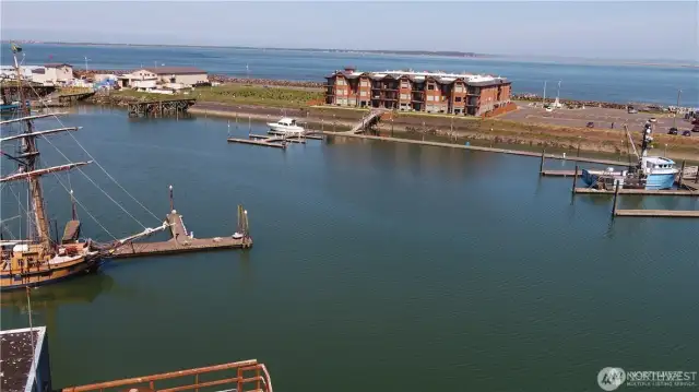 14 docks available for just this complex