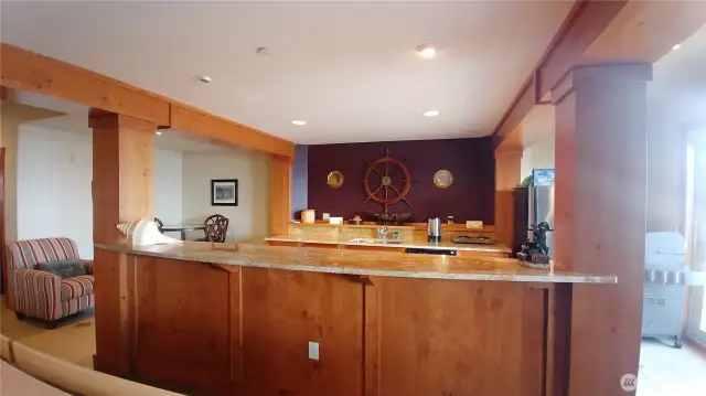 Common area has kitchen
