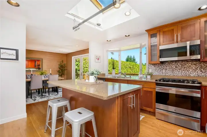 Check out the skylight!!!