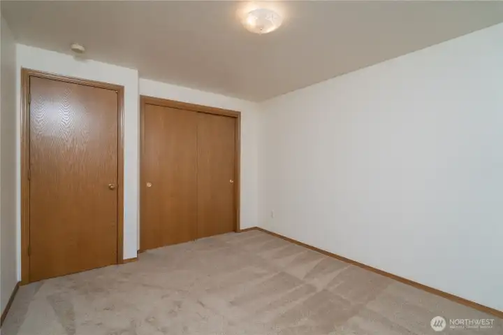 3rd bedroom closet