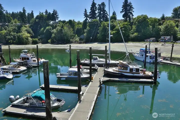 Langley Marina, the perfect place for you and your visitors to tie up.