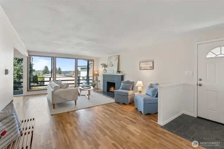 1710 North Bridgeview Drive, Tacoma, WA 98406