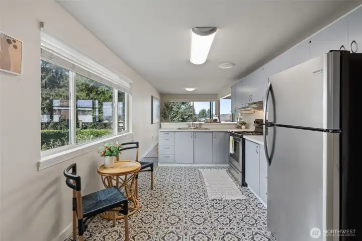 1710 North Bridgeview Drive, Tacoma, WA 98406