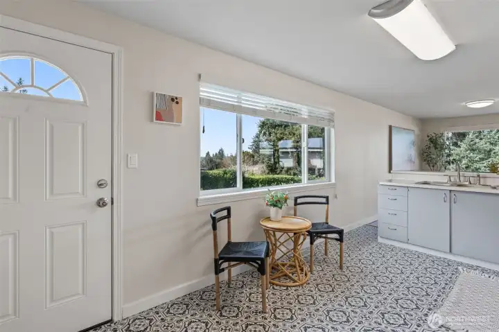 1710 North Bridgeview Drive, Tacoma, WA 98406