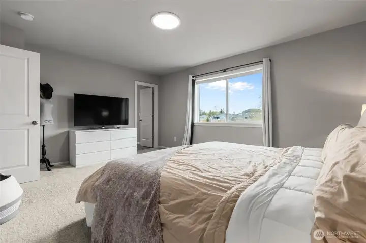 No house behind means uninterrupted views.