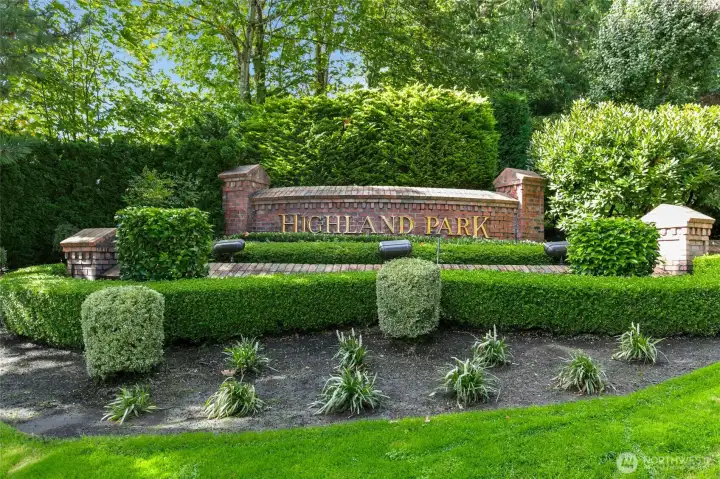 Entry to Highland Park neighborhood… with its very active HOA including seasonal events, Food and donation drives, and a community full of well cared for homes! It’s just minutes from downtown Issaquah’s shopping, restaurants, amenities and easy I-90 access!