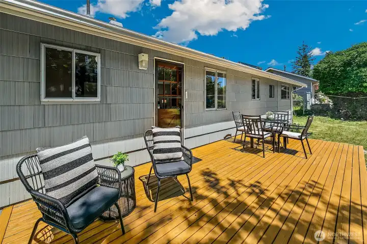 Newly refinished back deck is the perfect spot to enjoy your favorite beverage.
