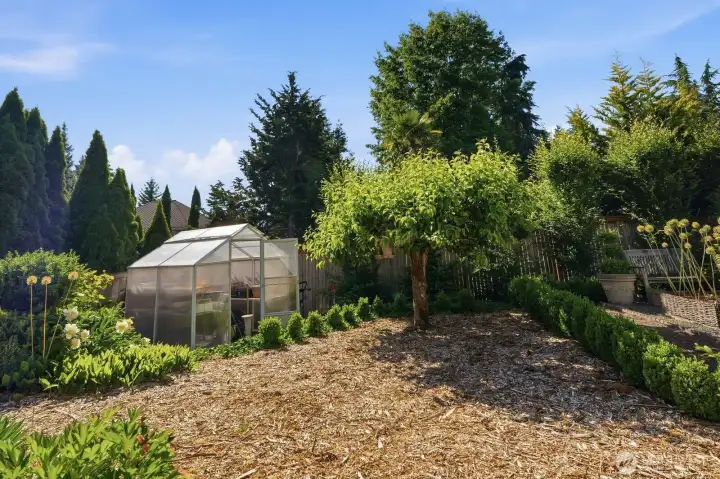 The greenhouse for all your garden needs.