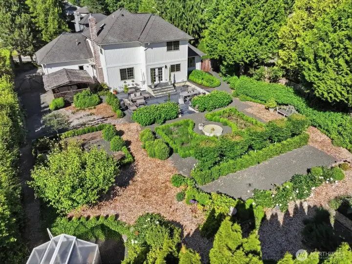 A stunning setting from every angle.