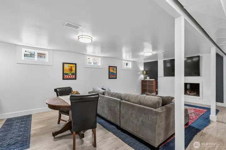 Fully remodeled basesment