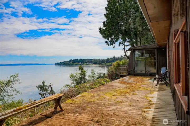 NO ACCESS TO THIS DECK. But look at this view! NO ACCESS TO THIS DECK. But look at this view!
