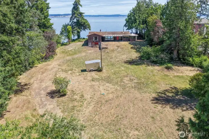 This gives a you a scope of the 1.07 acres property. This gives a you a scope of the 1.07 acres property.