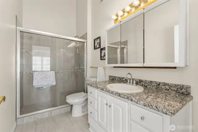 Primary bath
