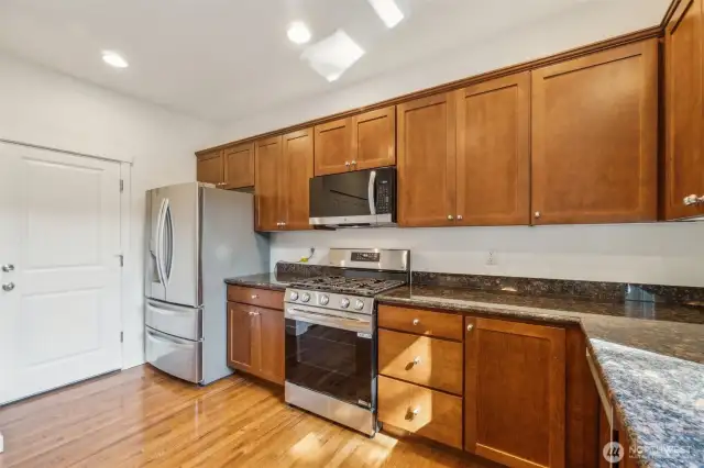 Brand new appliance suite!
