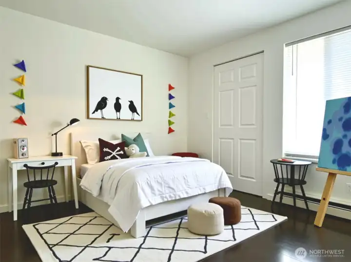 Virtually staged kid's bedroom