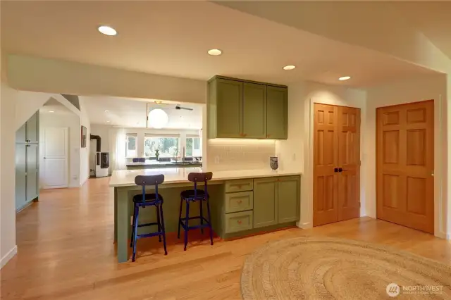 Great eating/study nook