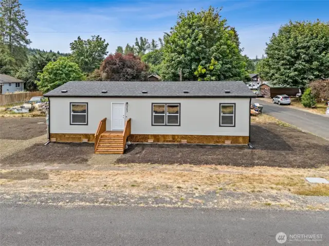 Welcome to your brand-new 2025 manufactured home—1,296 square feet of modern living, perfectly situated on a 5,000 SF lot in the heart of Bucoda.