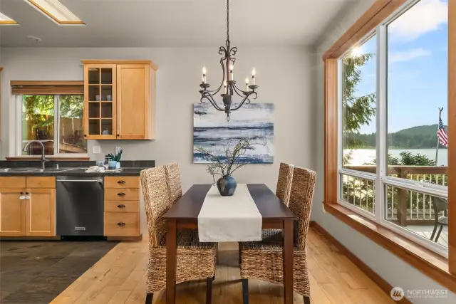 Large eat in dining area.