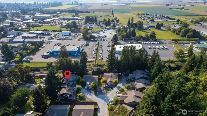 Minutes away from I-5, downtown, schools, and medical facilities.