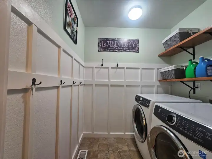 Laundry rm main floor Laundry rm main floor
