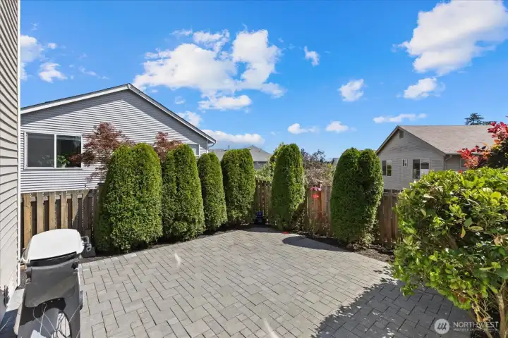 Mature landscaping