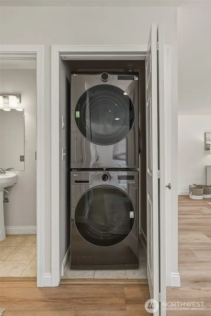 New Top-of-the-Line LG Smart Washer and Dryer Included — Auto-Dosing Detergent Built In
